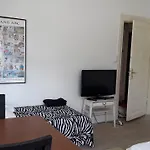 Bedandshower Bed & Breakfast 3*